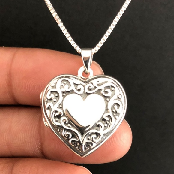 Voneenz | Jewelry | Victorian Heart 